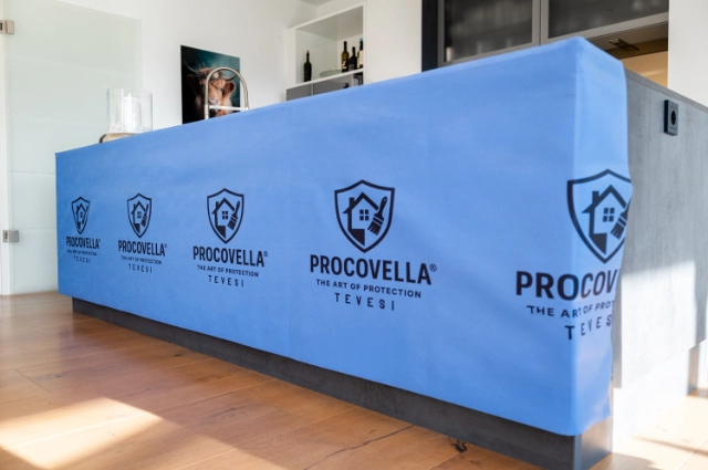 Procovella schützt Küchenzeile um das Eck