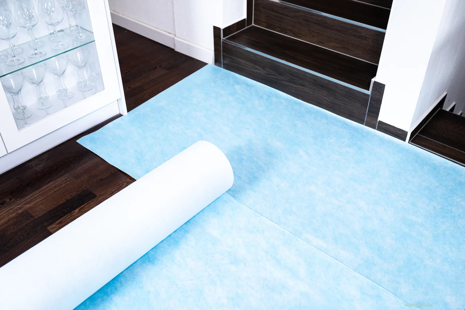 Atmungsaktiv 180g² auf Boden ausgerollt